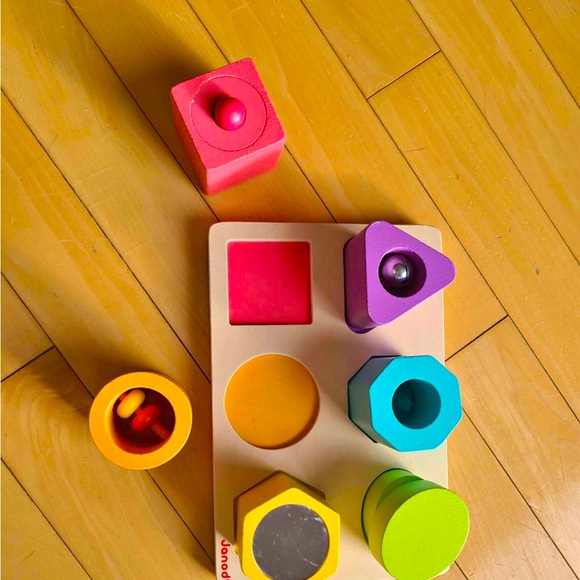 Janod shapes and colour toy - Picture 1 of 1